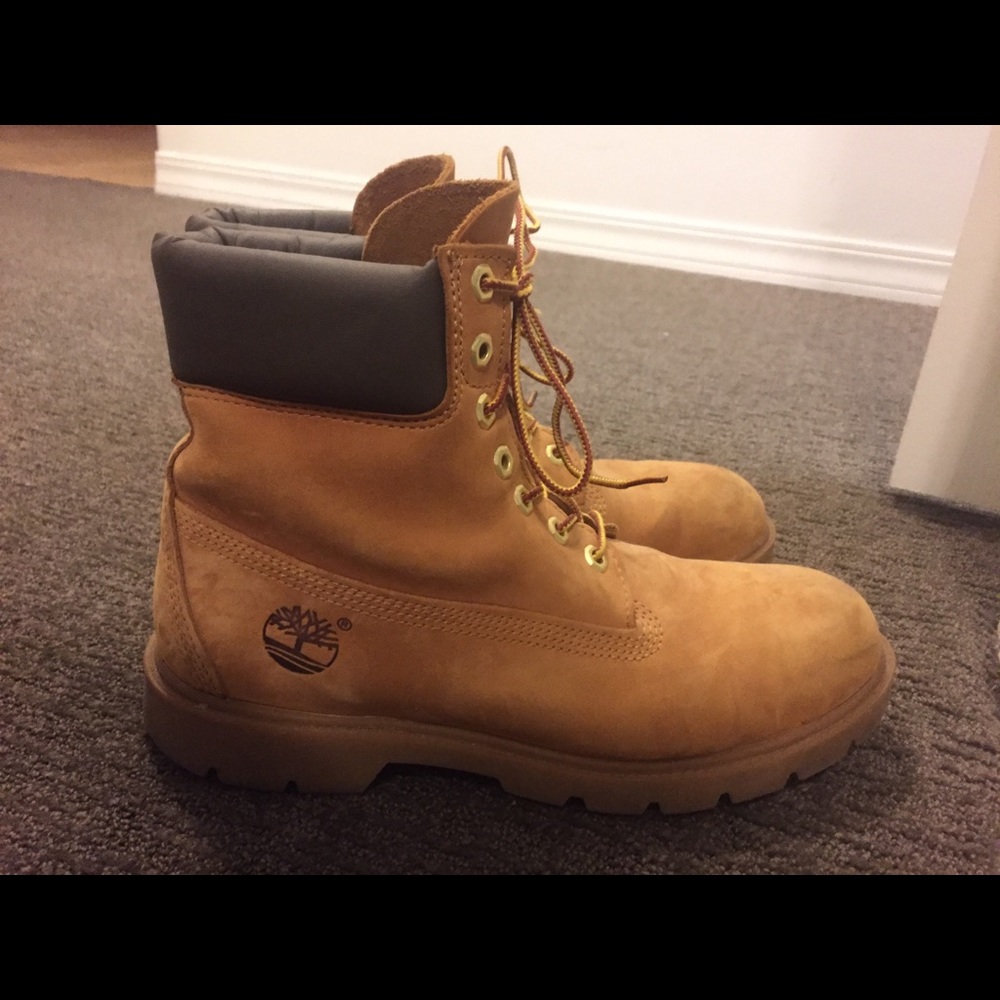 Men’s timberland boots (Tim’s)